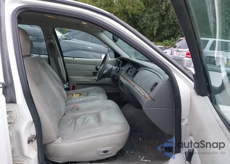 2003 Ford Crown Victoria Lx z USA, uszkodzony, nr VIN 2FAFP74W13X215024